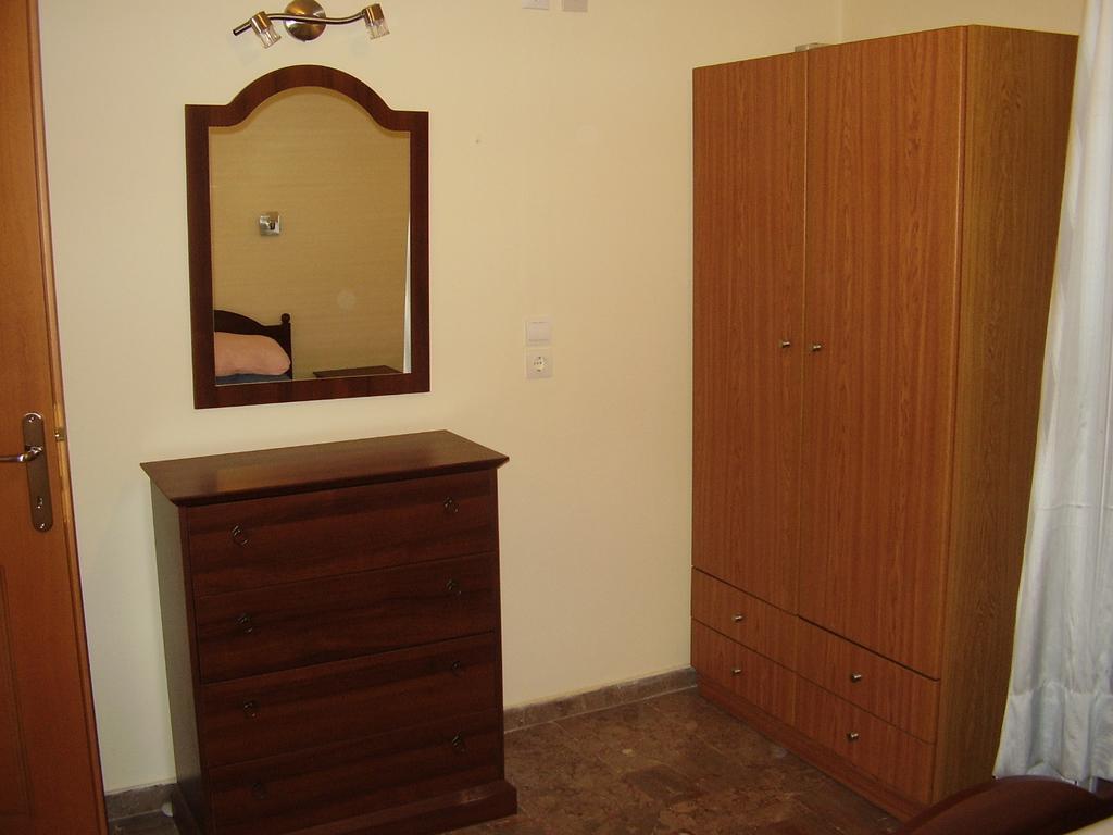 Dixtia Apartments Agios Georgios Pagon Ruang foto