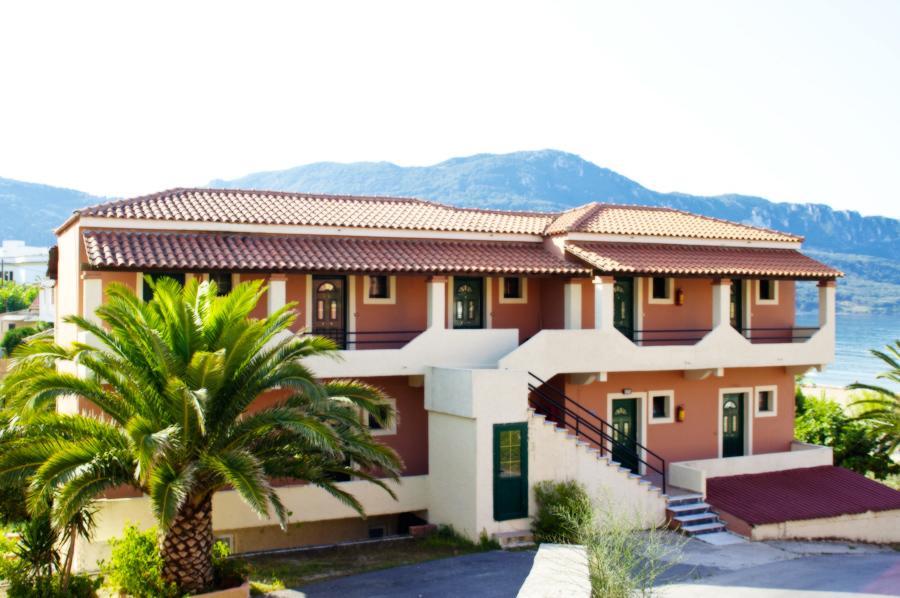Dixtia Apartments Agios Georgios Pagon Bagian luar foto