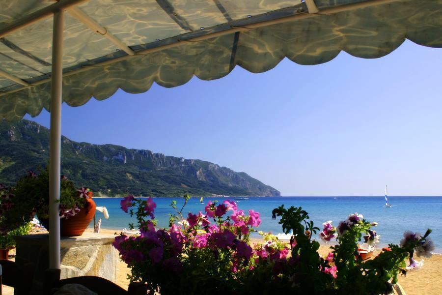 Dixtia Apartments Agios Georgios Pagon Bagian luar foto